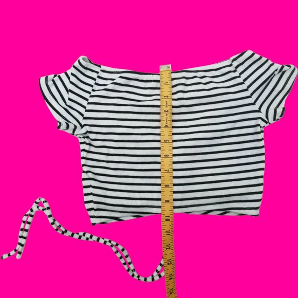 Forever 21 and Wild Fable crop tops - Picture 4 of 7